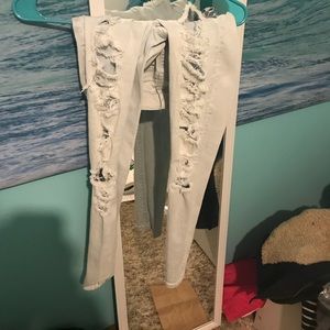 American eagle ripped jeans